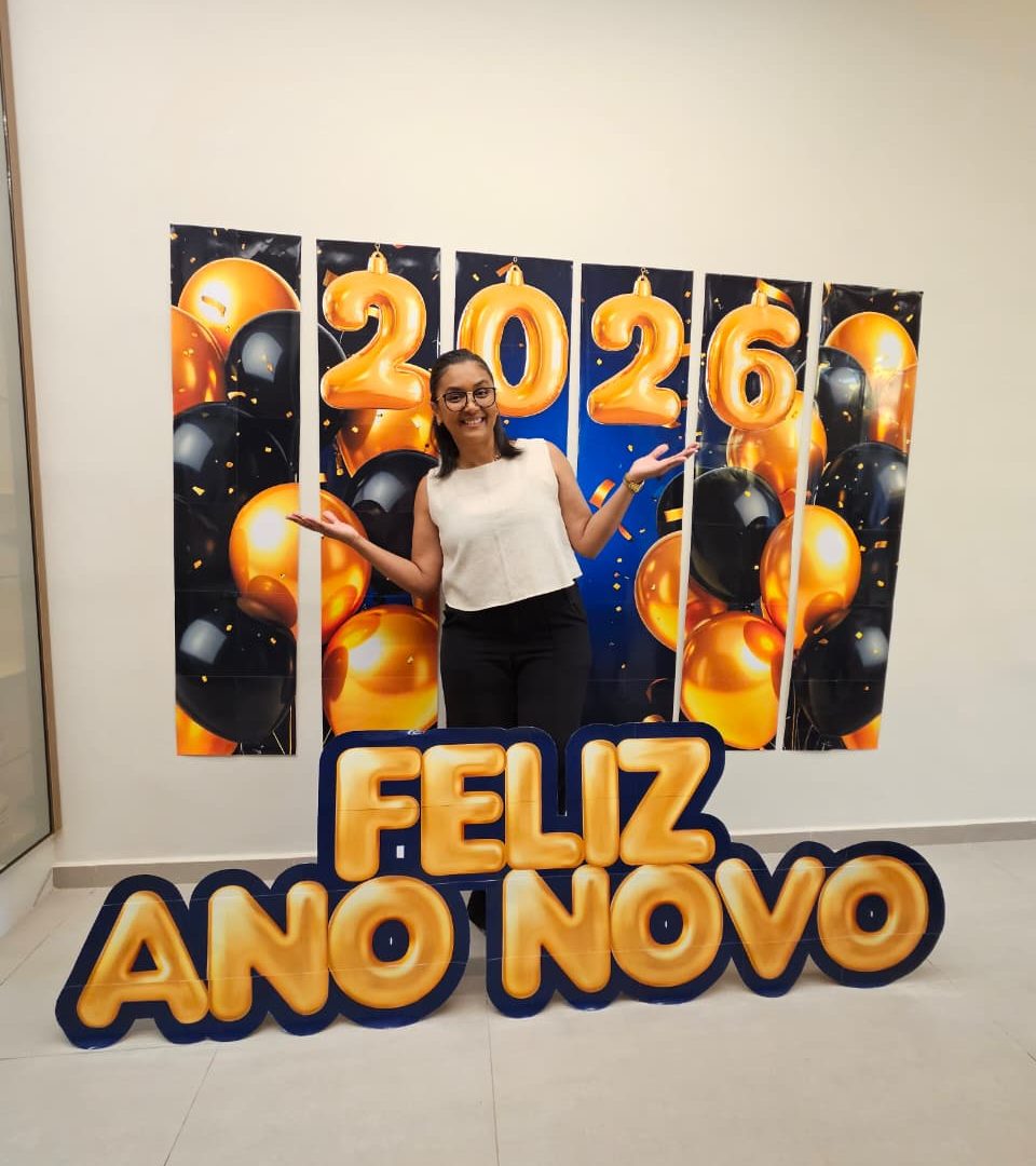 PAINEL FELIZ ANO NOVO - COLUNA DE BALÕES 2026
